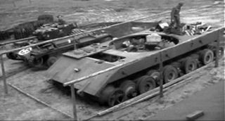 Was passierte mit der PzKpfW E100 Wanne? (Auto, Panzer, Museum)