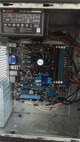 - (Computer, PC, Technik)