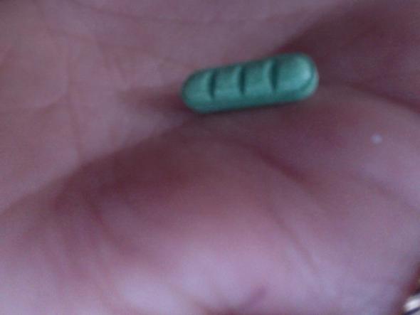 Was sind das für grüne Tabletten?  - (Gesundheit, Arzt, Beruf)
