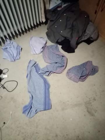 - (Farbe, Stoff, Handtücher)
