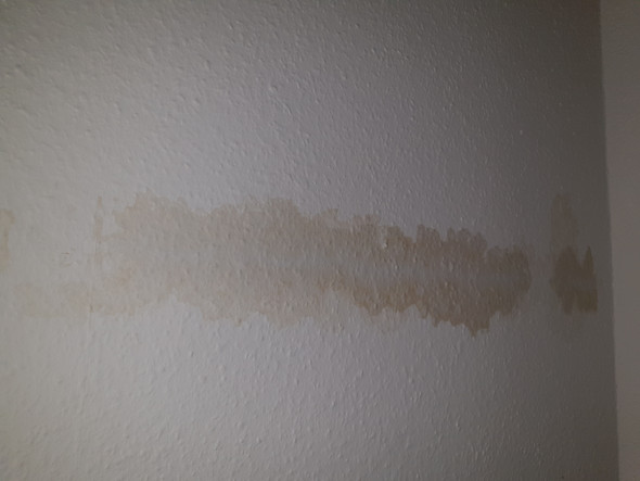 Was Sind Das Fur Nassende Flecken An Der Decke Kuche Und