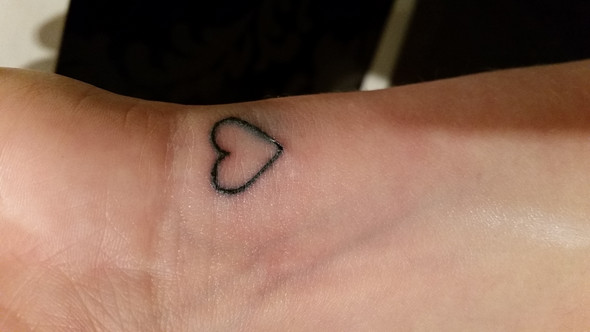 Was Tun Mit Frisch Gestochenem Tattoo Hangengeblieben Tatowieren Tatowierung