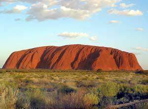 Was weiß man so über den Natur Denkmal des roten Felsens aus Australien, irgendwelche wichtigen merkmale bekannt?