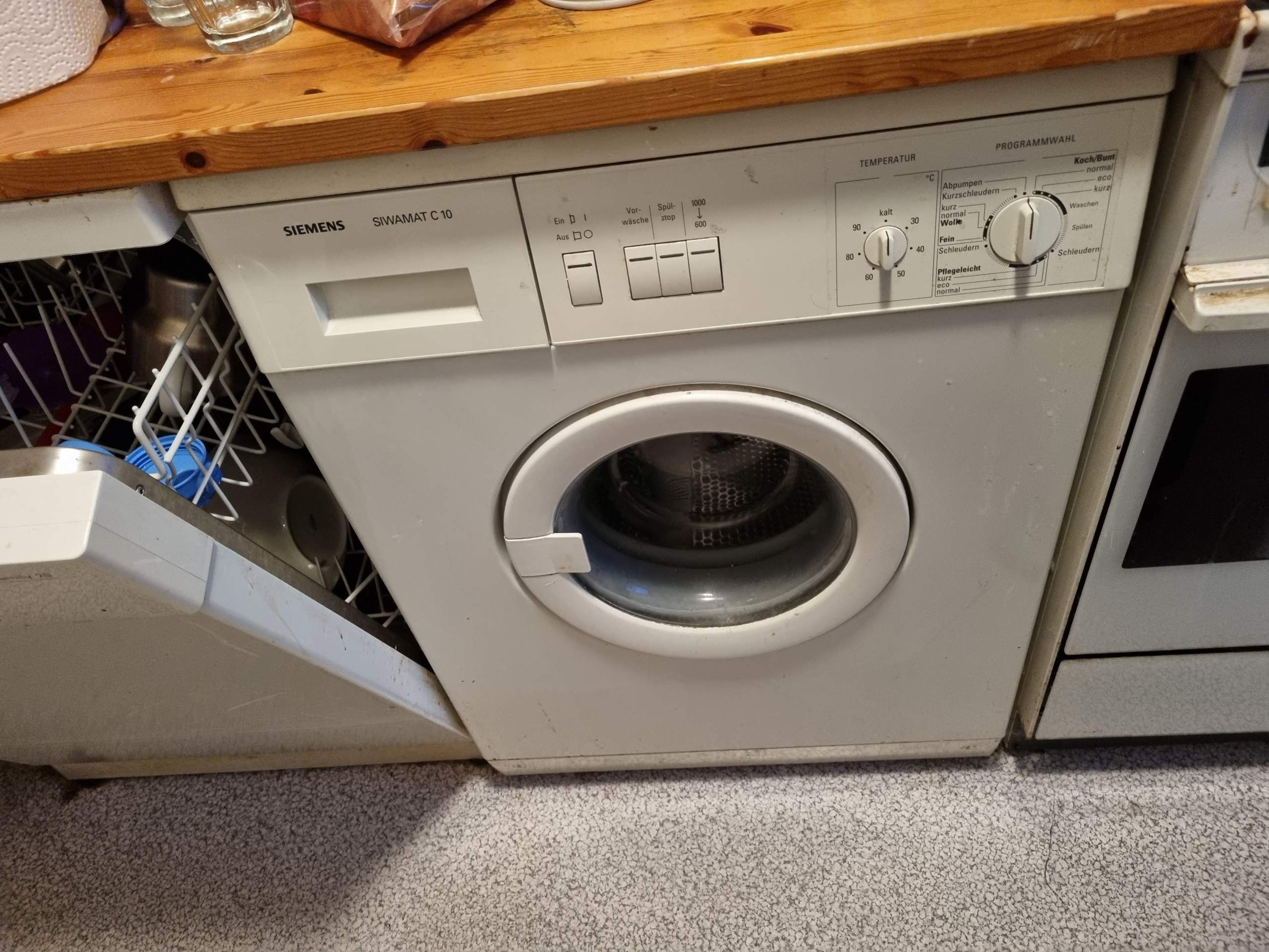 Waschmaschine aus Kchenzeile ausbauen? (Haushalt, handwerklich) Waschmaschine aus Kchenzeile ausbauen? (Haushalt, handwerklich)