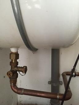 Wasser In Heizanlage Nachfullen Heizung Wasserdruck