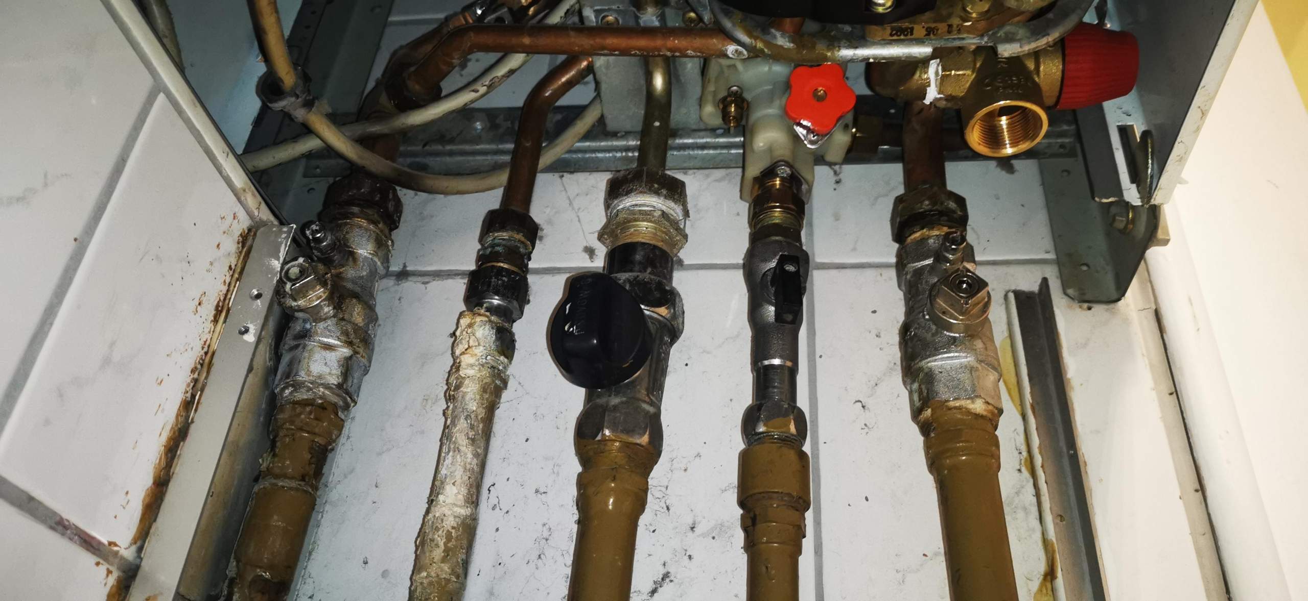 Wasser nachfüllen bei Junker Gastherme? (Heizung, Sanitär, Therme)