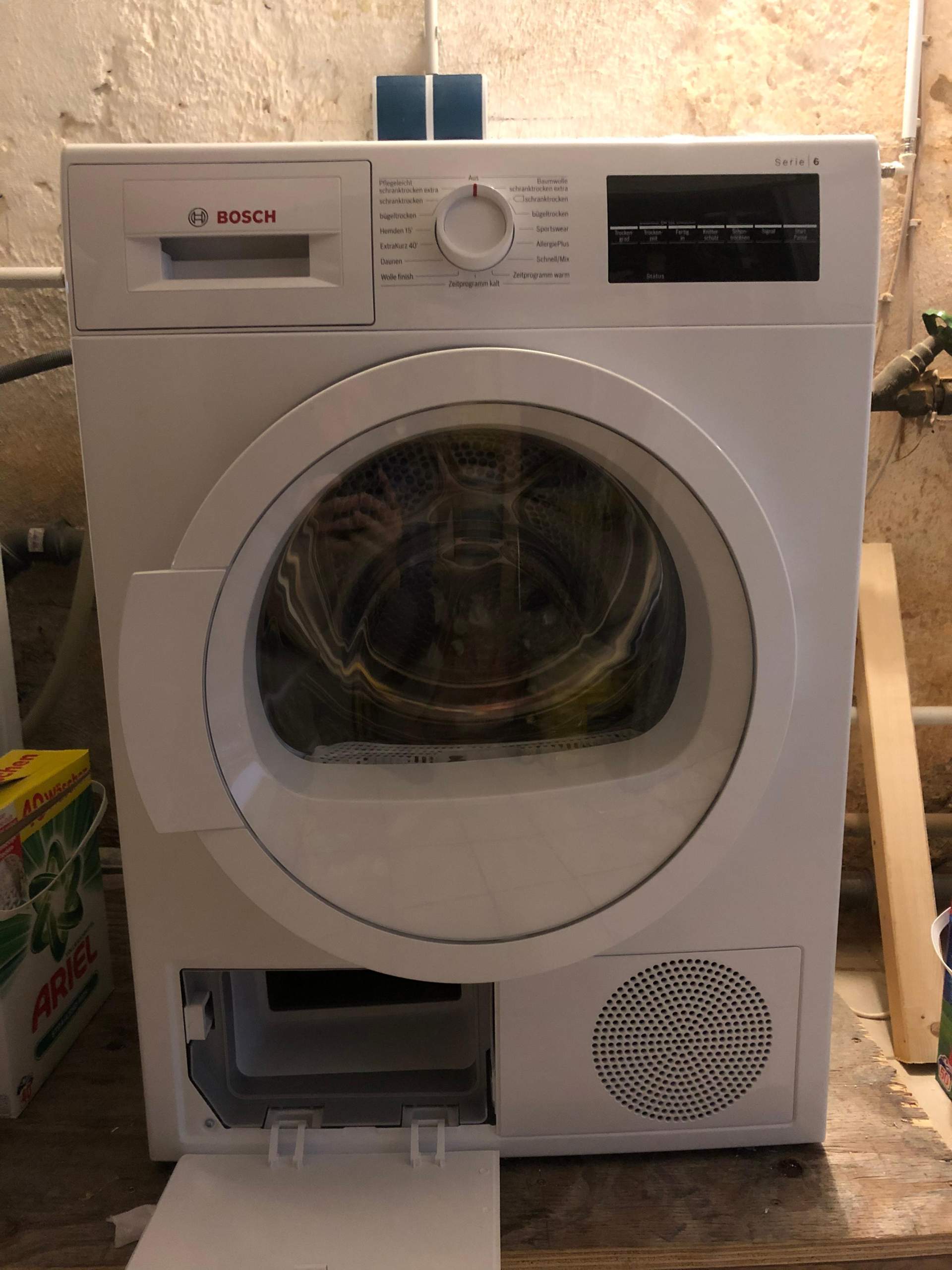 Wasser unter dem Wärmetauscher beim Wäschetrockner? (Technik ...