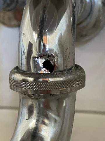 WasserRohr hat ein loch, wie repariere ich das?