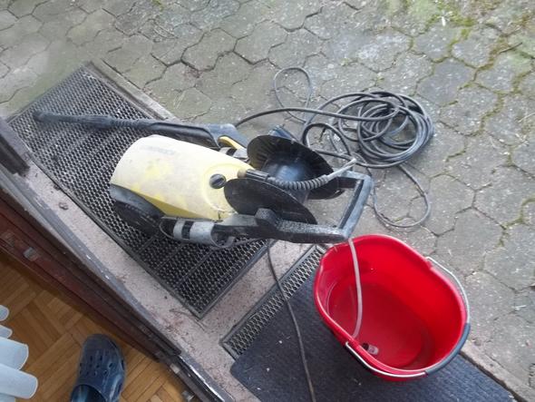15 Jahre hinterlassen ihre Spuren - (Wasser, Strahlen, Gartengeräte)