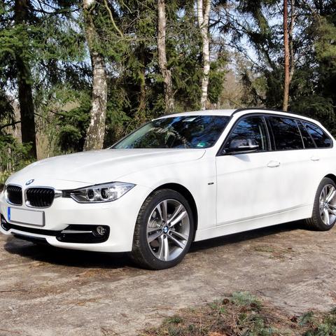 Weiss Jemand Was Der Bmw 318d Touring Ungefahr In Der Versicherung Kostet Gunstig Wie Moglich