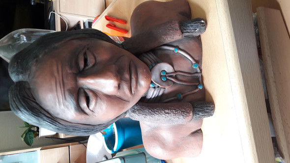 Laut Wikipedia soll diese Statue "Sitting Bull" darstellen. - (Freizeit, Wissen, Wert)