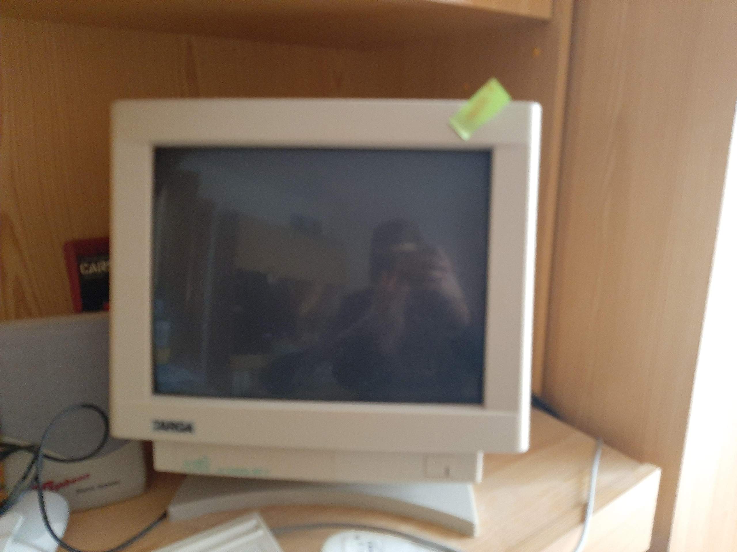Weiß jemand wie viel Wert dieser PC ist? Technik, Spiele und Gaming)