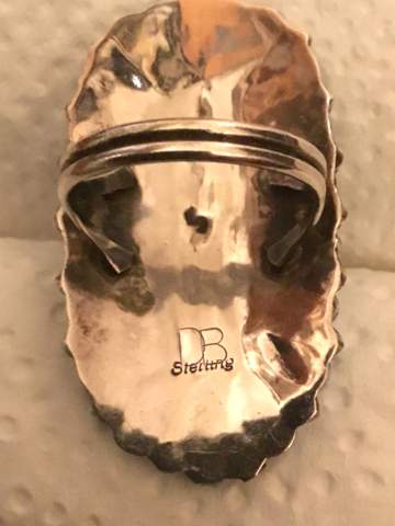 Weiß vielleicht jemand, wer der Silberschmied Hersteller "DB“ von diesem Sterlingsilber Ring ist?