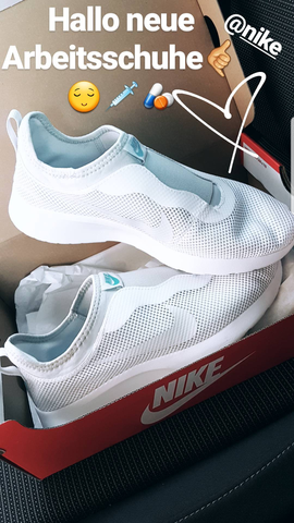 - (Schuhe, Nike)
