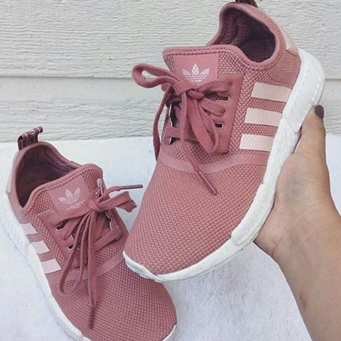 Diese Schuhe habe ich auf Instagram entdeckt und finde sie echt schön. - (adidas, Sneaker)