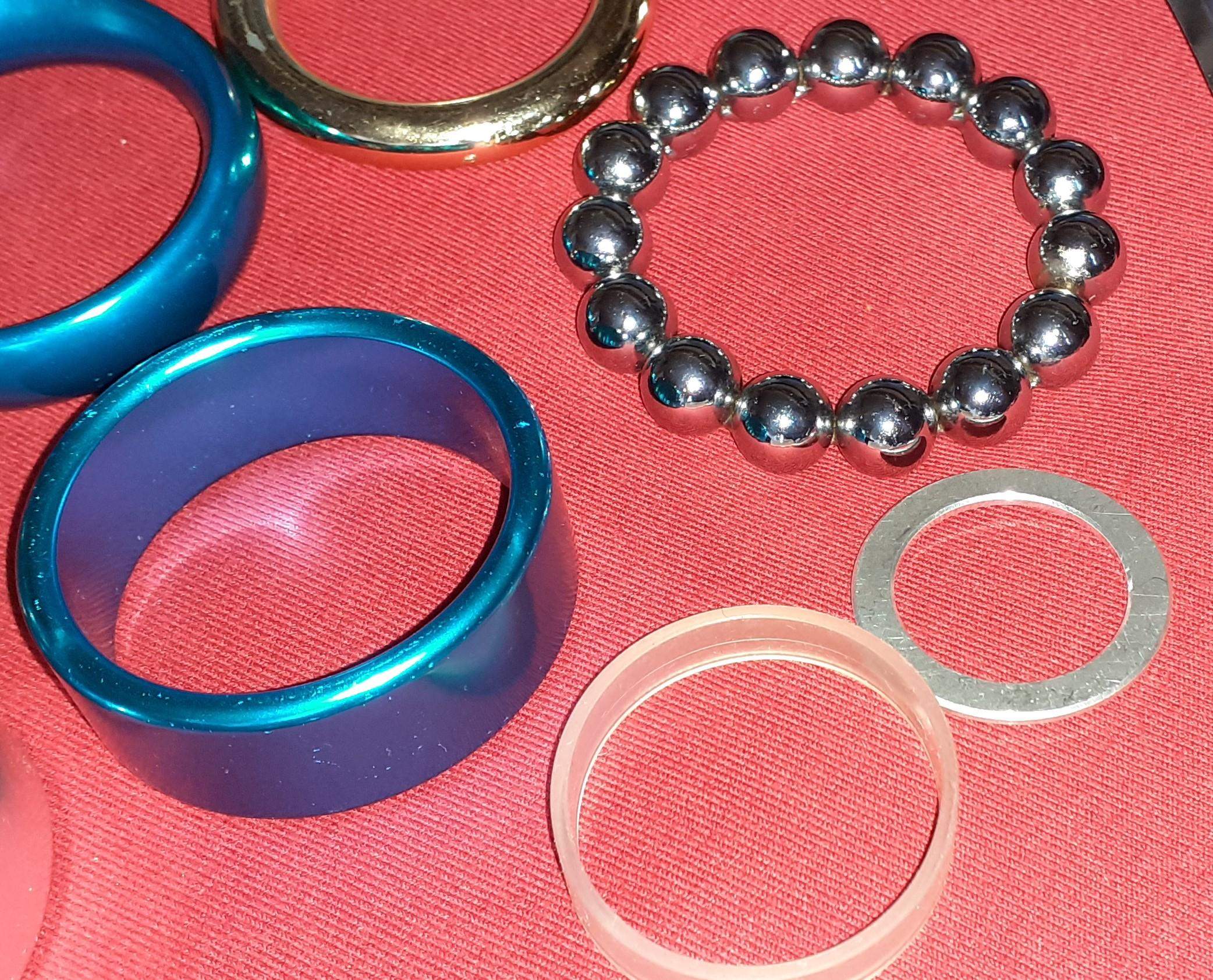 Welche Art Cockring? (Fetisch, Schmuck, Erotik) Welche Art Cockring? (Fetisch, Schmuck, Erotik)