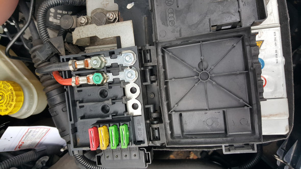 - (Auto, KFZ, Reparatur)