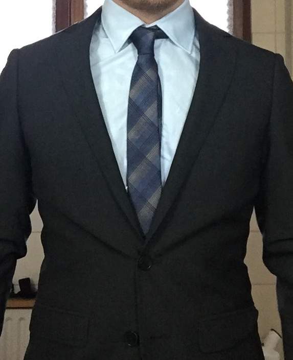 Welche dieser Krawatte zum hellblauem Hemd? (Kleidung, Mode, Outfit)