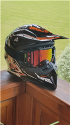 Der Helm  - (125ccm, rot, Beta)