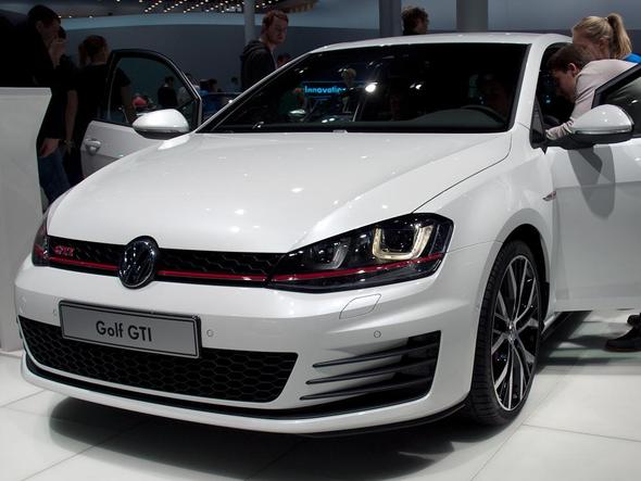 Welche Farbe Passt Besser Zum Golf Gti Auto Autokauf Farbwahl