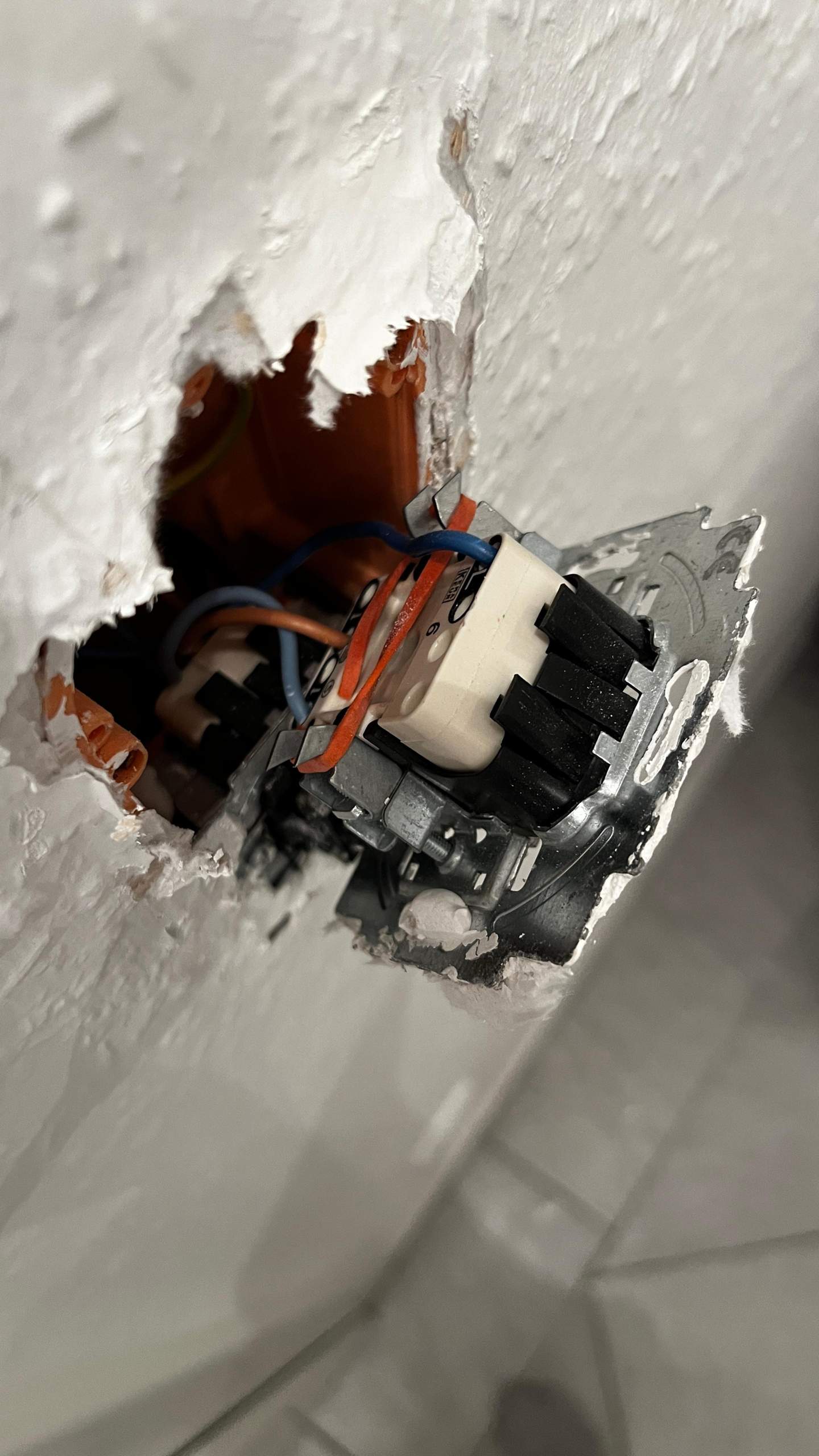 3 Adrige Lampe An 5 Adriges Kabel Anschließen Welche Kabel muss ich anschließen Lichtschalter? (Elektronik, Elektrik