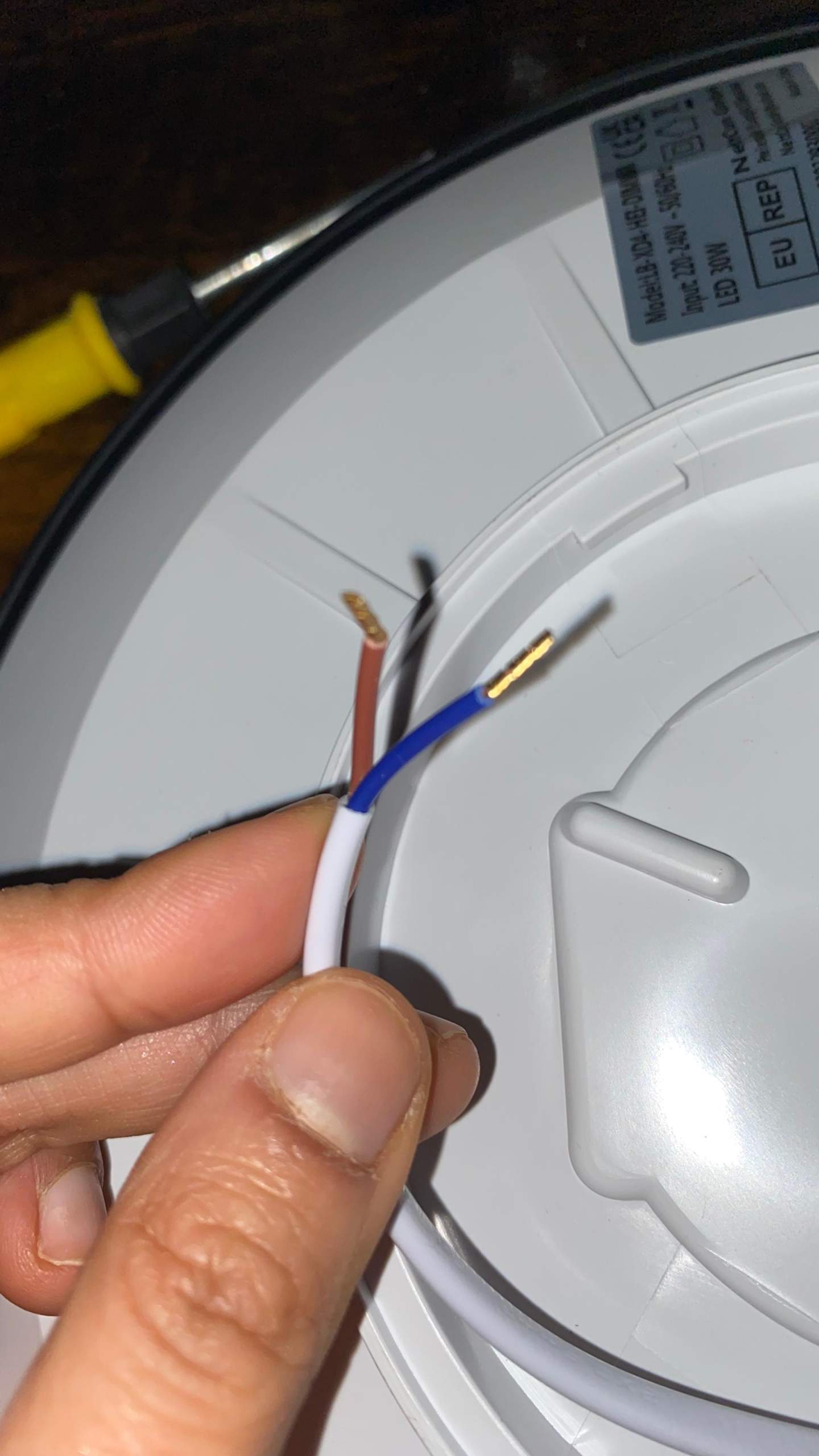 welche Kabel verbinden (deckenleuchte)? (Strom, Elektrik, Licht)