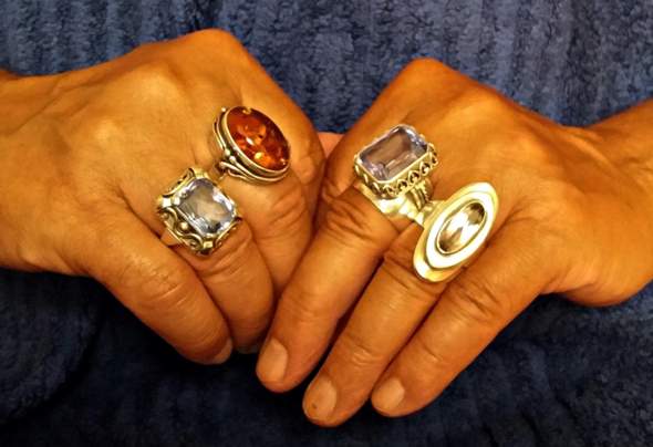 - (Schmuck, Ring)