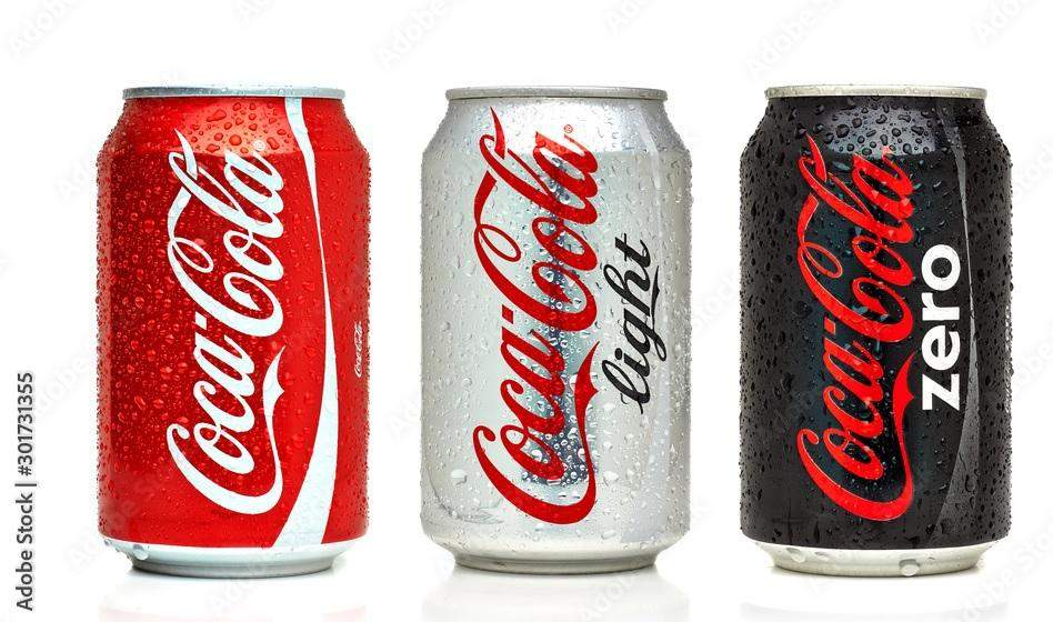 Welche schmeckt am besten: Coca Cola Light, Coca Cola normal oder Coca ...