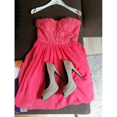 Welche Schuhe Zum Korallfarbenden Kleid Farbe