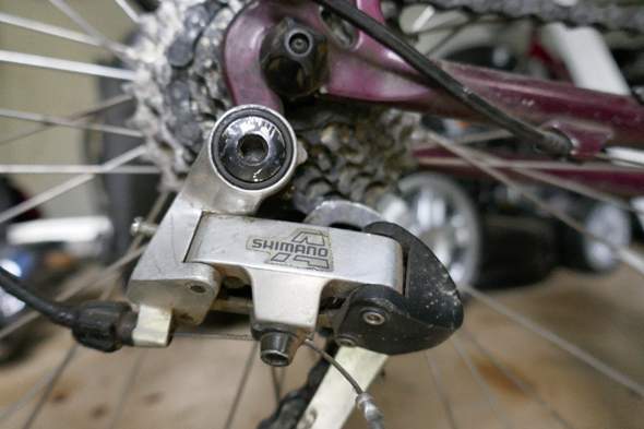 Einstellen kette fahrrad schaltung umwerfer kettenschaltung springt schaltwerk vornehmen bzw sollten Welche Shimano Schaltung ist das hier? (Fahrrad)