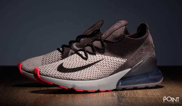 - (Mode, Schuhe, Nike)