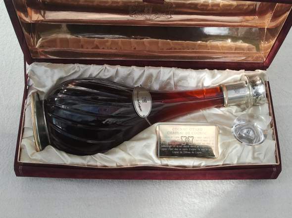 Die Flasche - (Alkohol, Cognac)