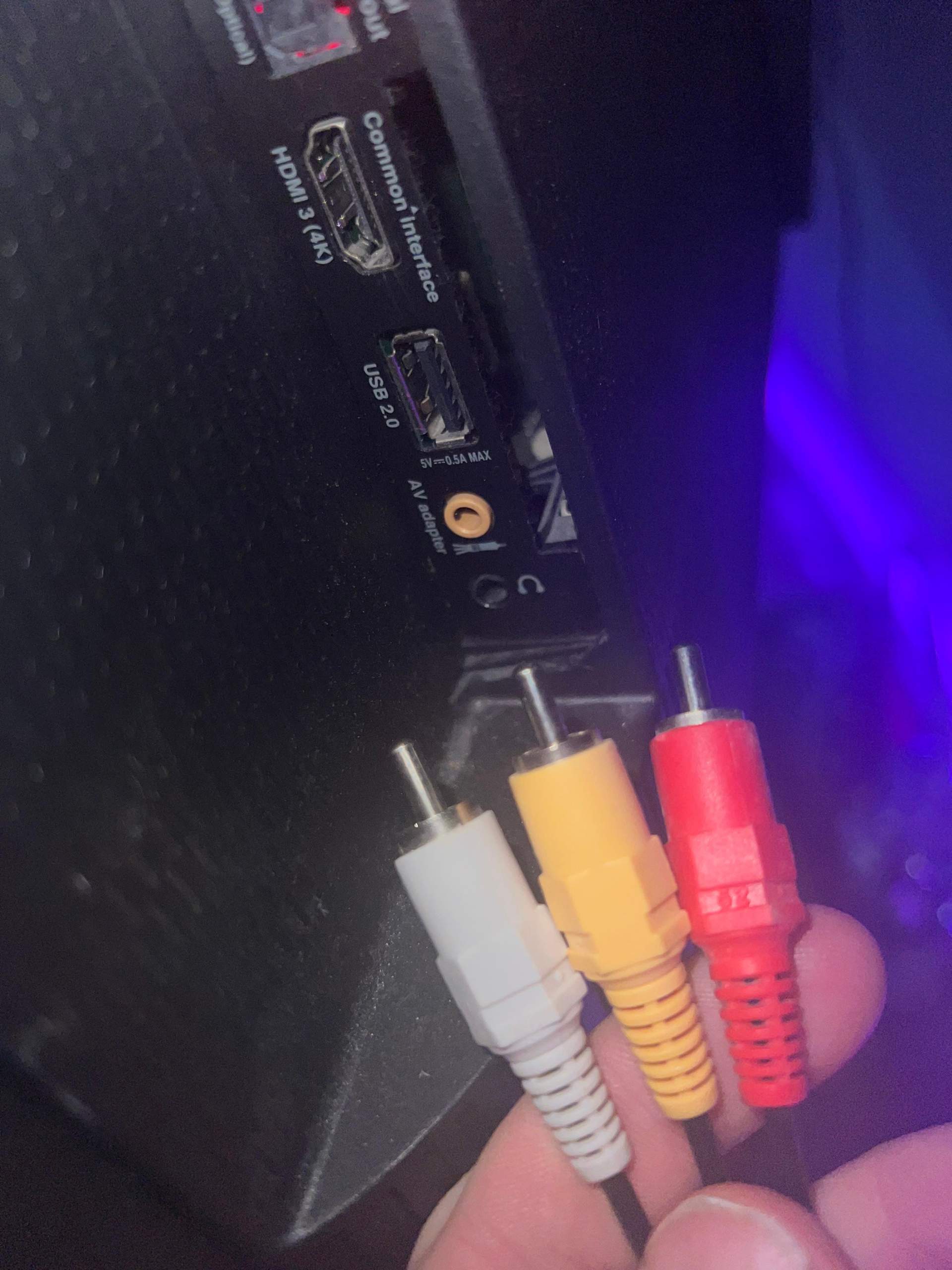 Welcher Adapter für PS2 zu TVL Fernseher? (PlayStation 2, AV, TCL FERNSEHER )