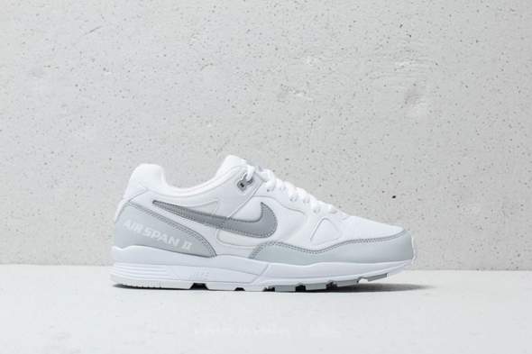 - (Mode, Schuhe, Online-Shop)