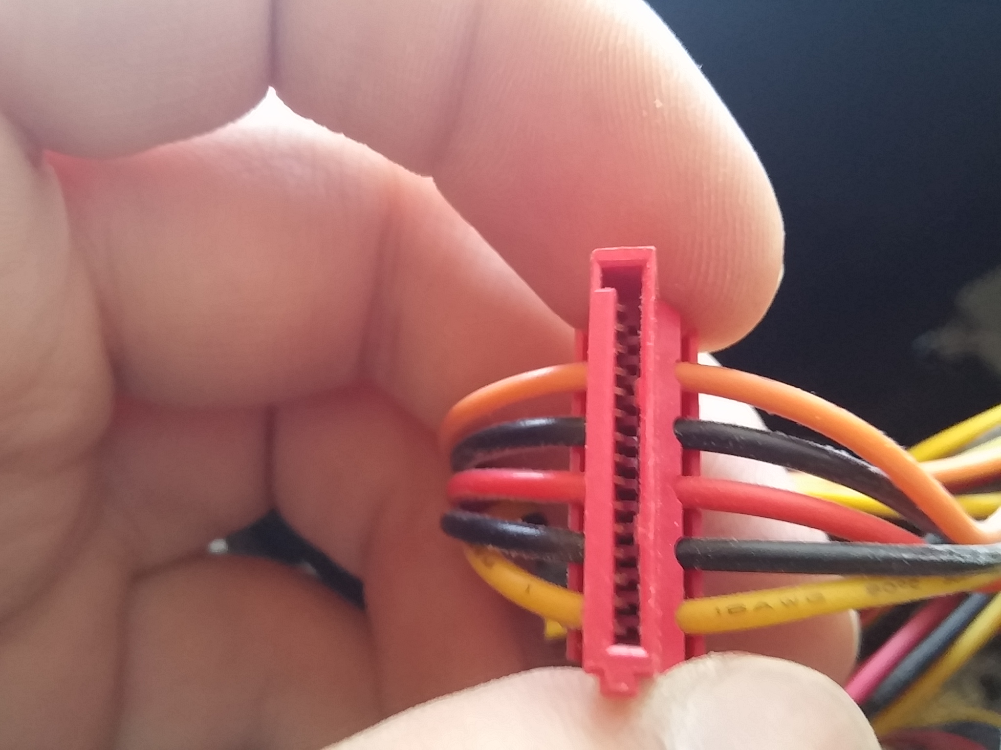 Welches Kabel Benotige Ich Um Eine Ssd An Zuschliessen Computer Pc Strom