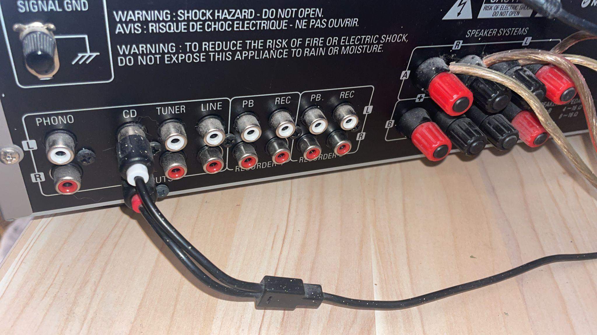 Welches Kabel um Verstärker mit Subwoofer zu verbinden? Technik, Musik) Welches Kabel um Verstärker mit Subwoofer zu verbinden? Technik, Musik)