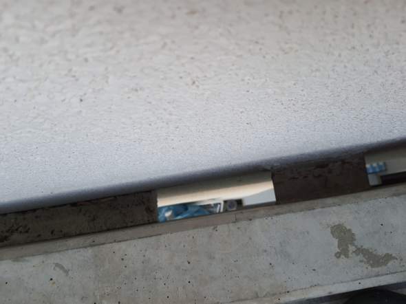 - (Sicherheit, Balkon, Baustoffe)