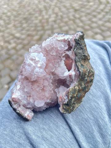 Welches Mineral könnte das sein?