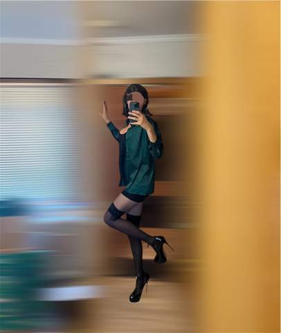 - (Kleidung, Outfit, Crossdresser)