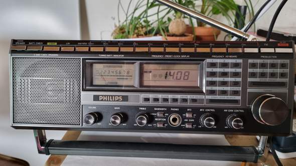 Weltempfänger Philips D2999 für CB Funk?