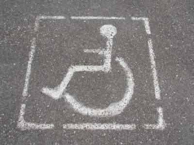 Bilduntertitel eingeben... - (Recht, Verkehrsrecht, Behindertenparkplatz)