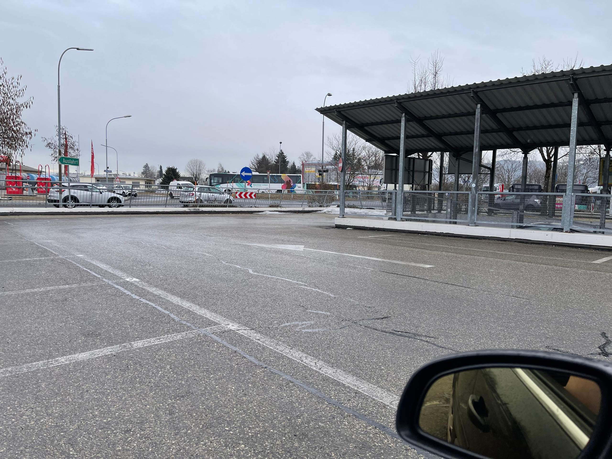 Beide Pkw Wollen Hier Parken Wer Hat Vorrang www.finanzfrage.net