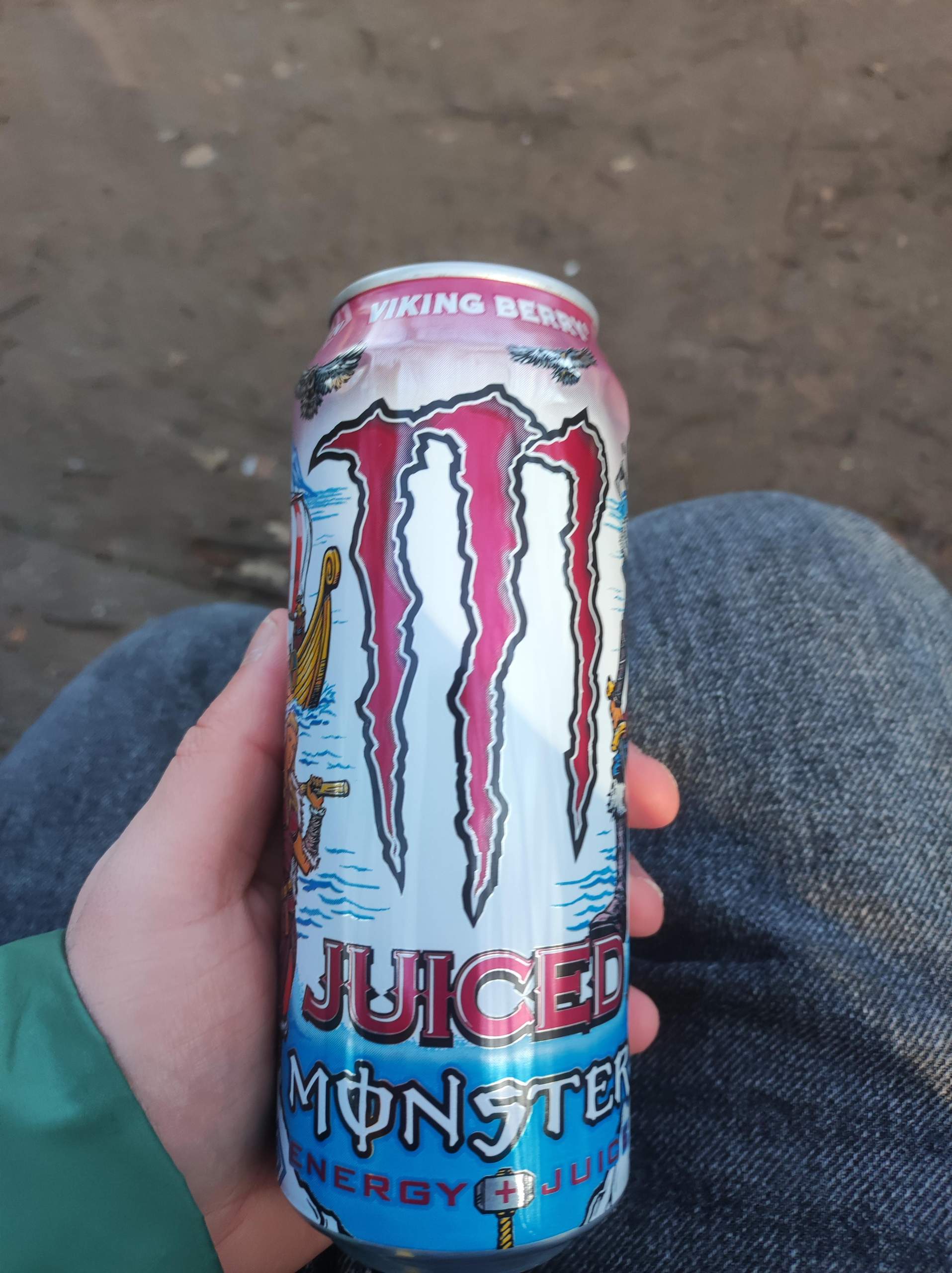 Wer hat von euch das neue monster energy Viking Berry getrunken ...