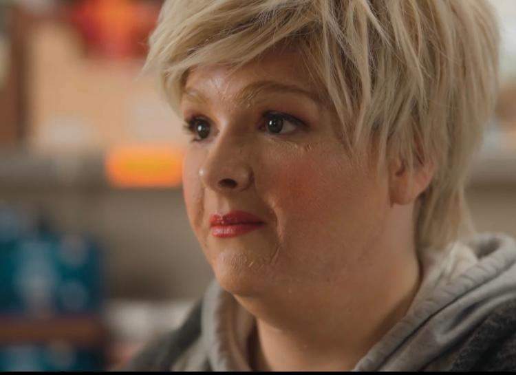 Wer steckt hinter dieser Frau bei ZDF die Insider? (Fernsehen, TV, Make-Up)
