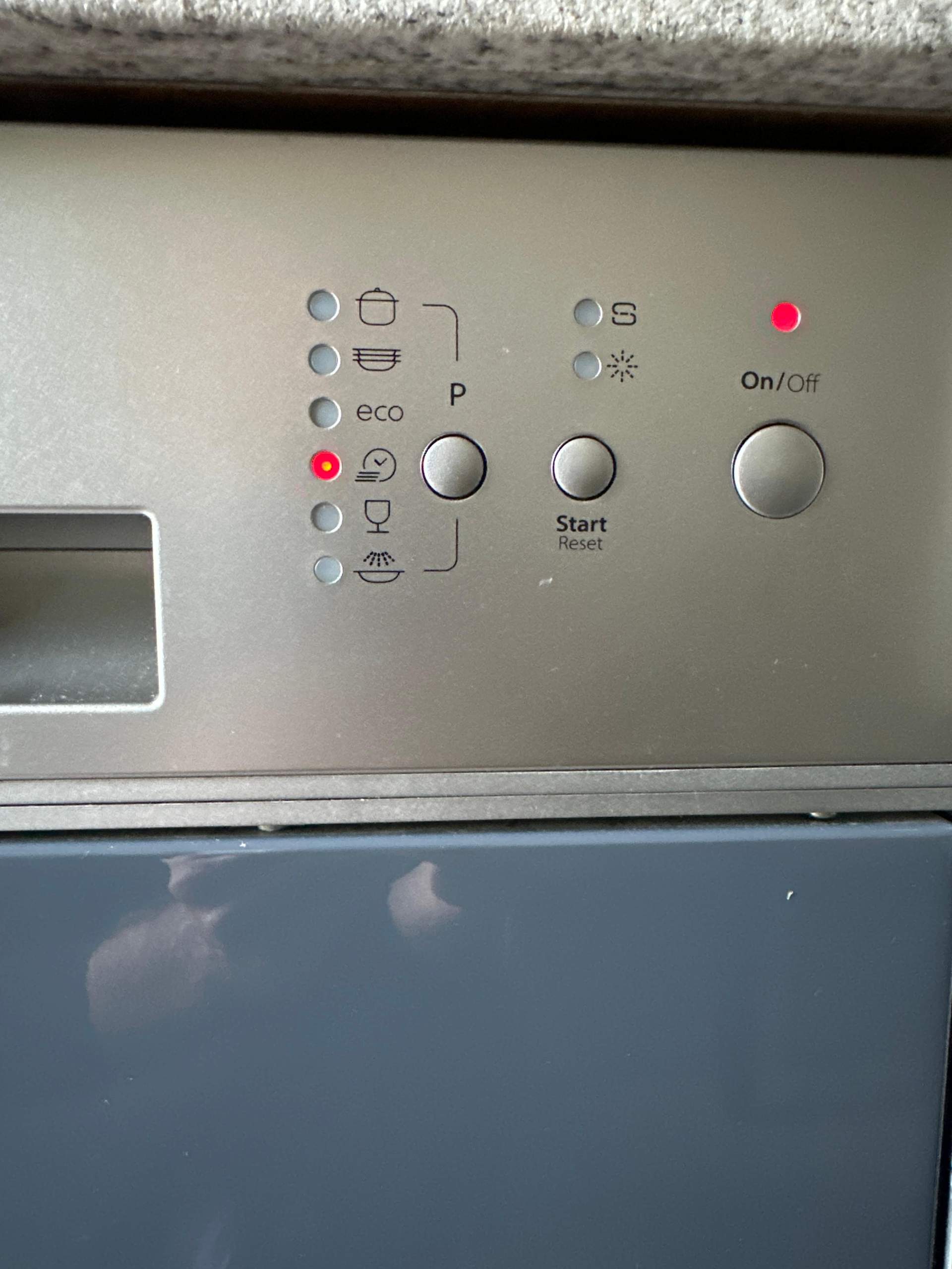 Whirlpool Spülmaschine läuft nicht an und piept? (Reparatur, Elektrik, Küche)
