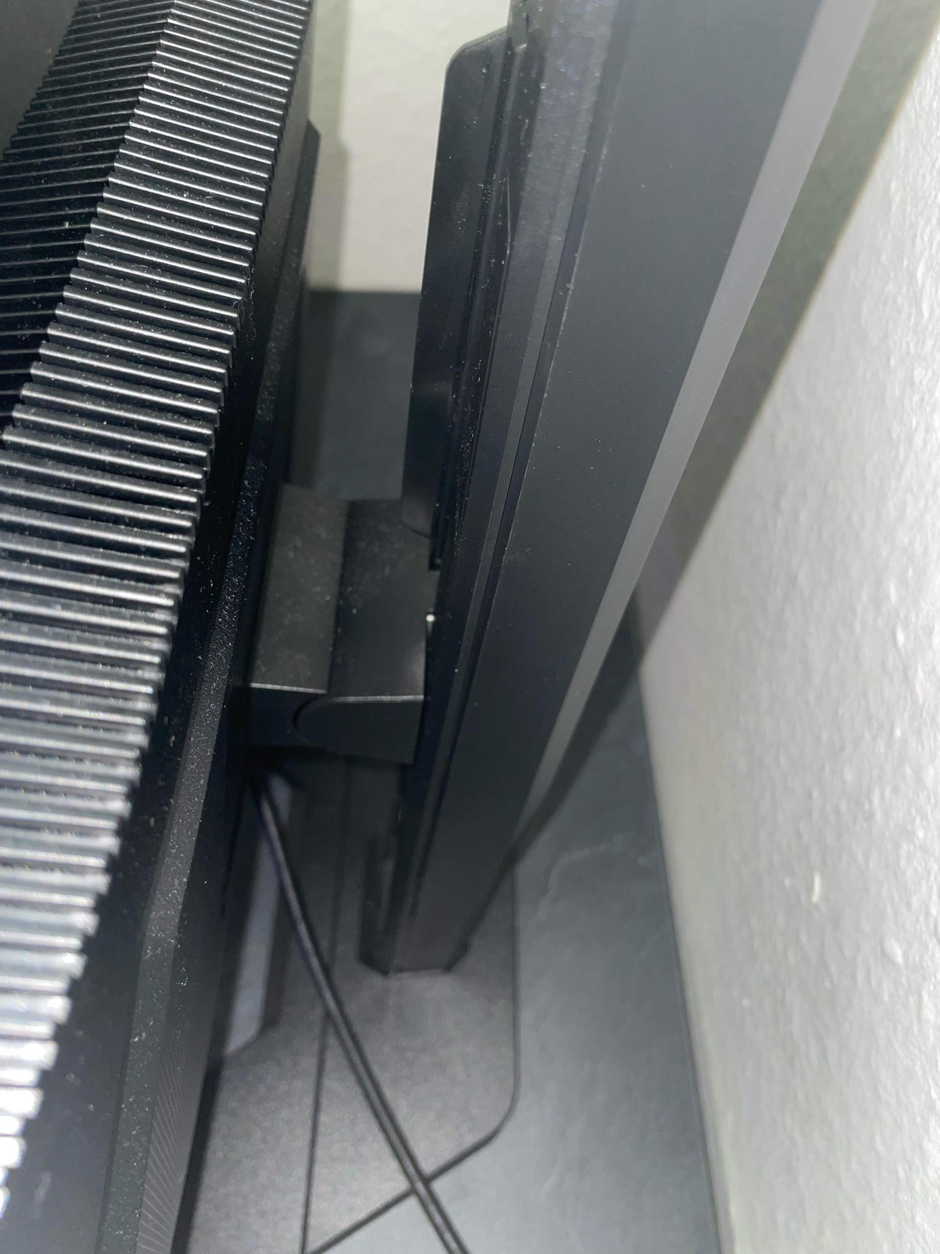 Wie ändere ich die Höhe meines Monitors? (Gigabyte G27qc)? (Gaming, Grafikkarte, Gaming PC)