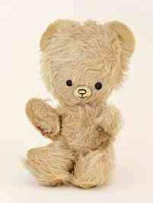 Wie alt ist der Teddybär?