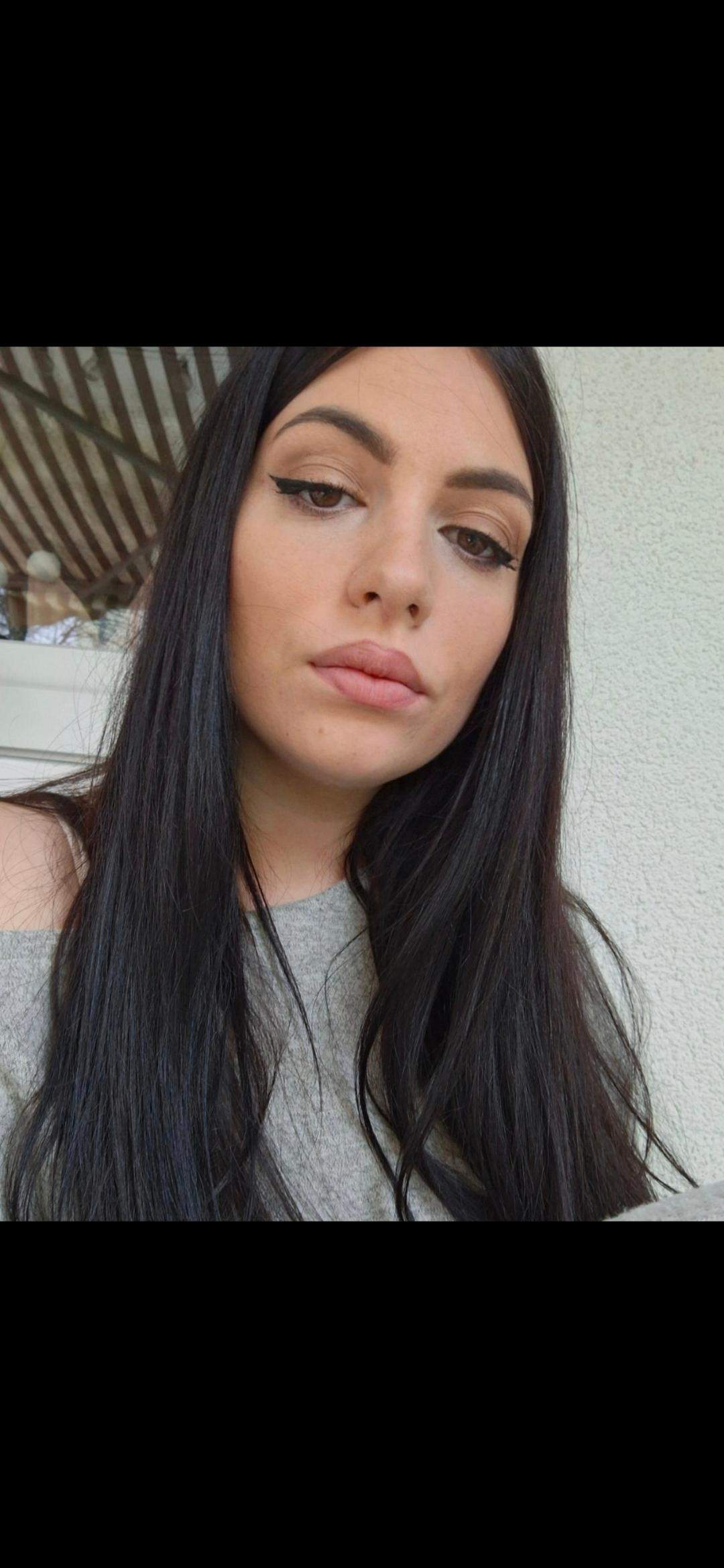 Wie alt ohne Schminke? (Liebe, Sex)