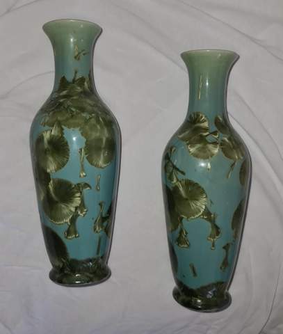 Wie alt sind die Vasen und wie ist der Wert?