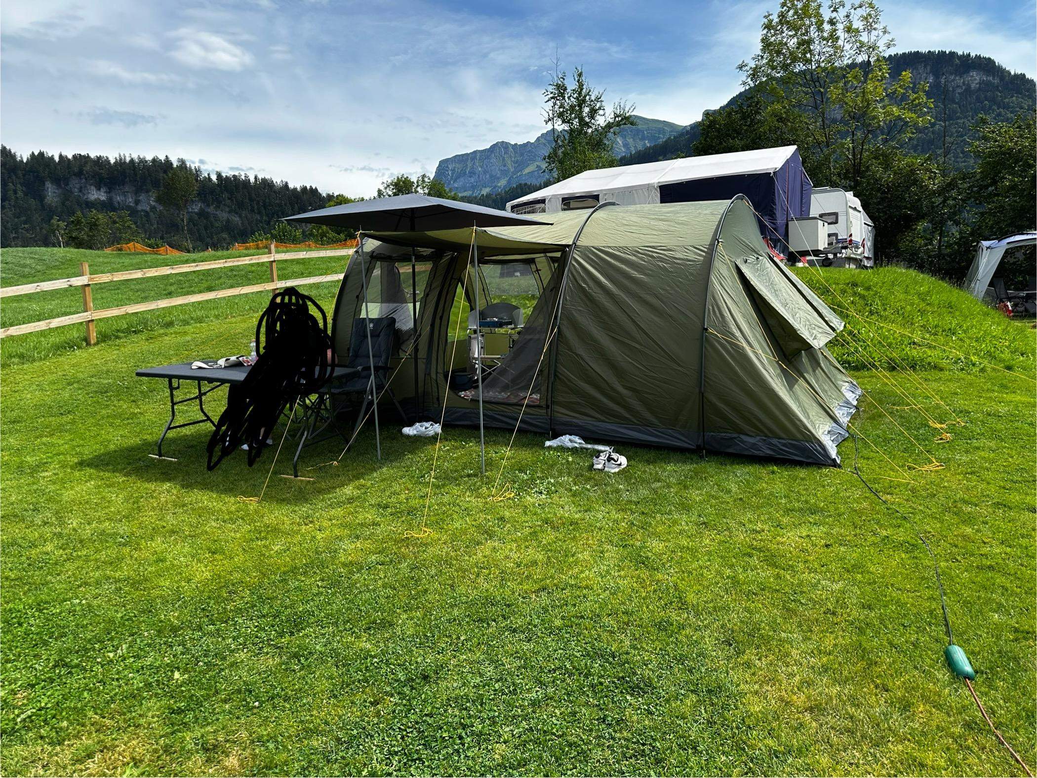 Verwunderlich Zelt Auf Anhnger Bilder